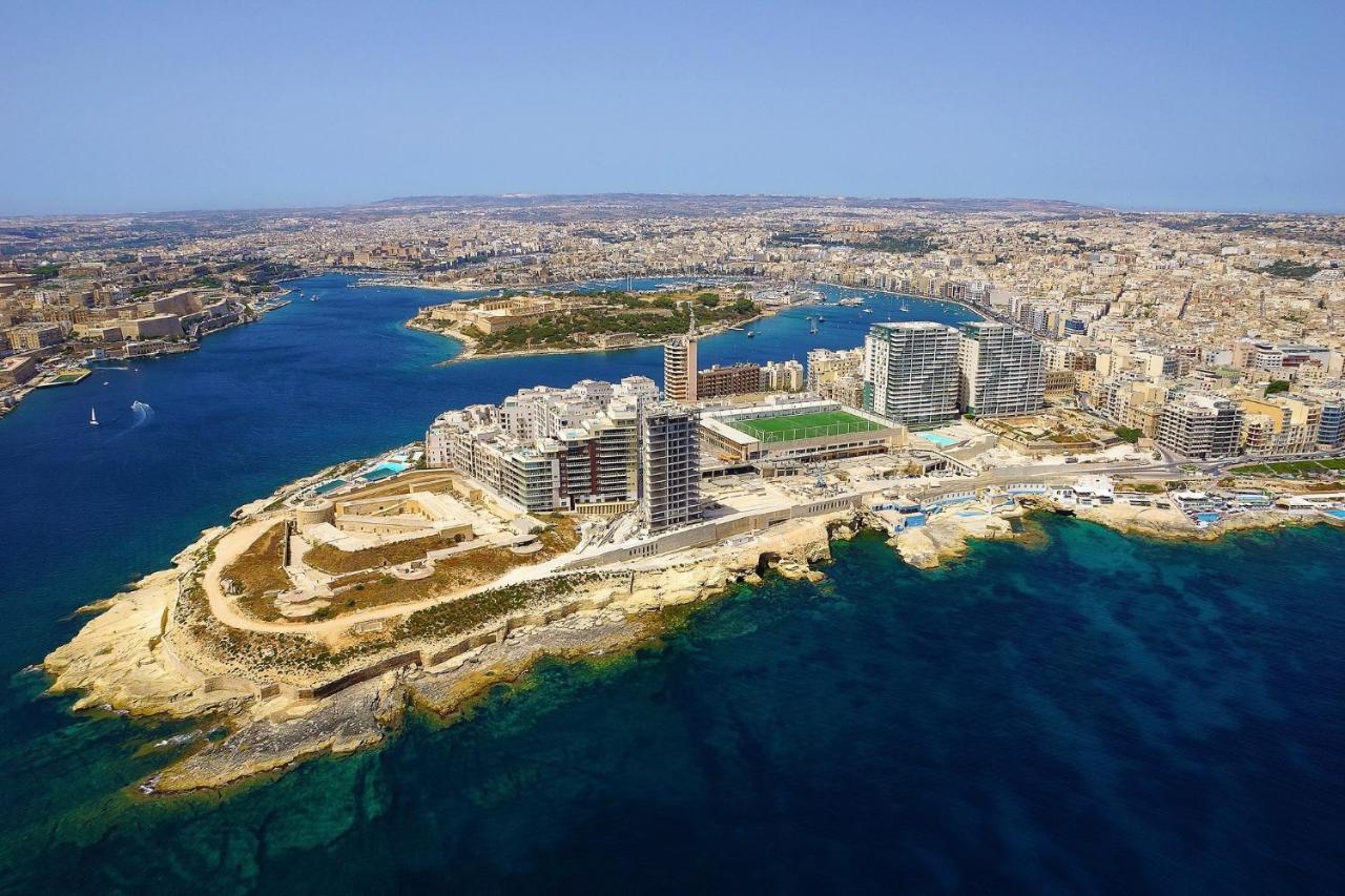 Prime Location Apartment With Side Seaviews Sliema Exterior foto