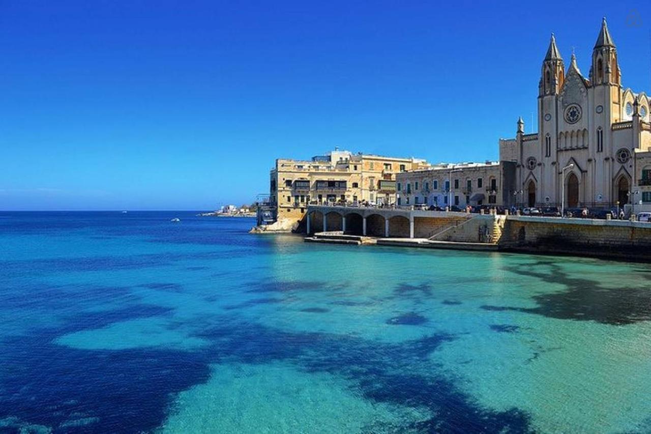 Prime Location Apartment With Side Seaviews Sliema Exterior foto